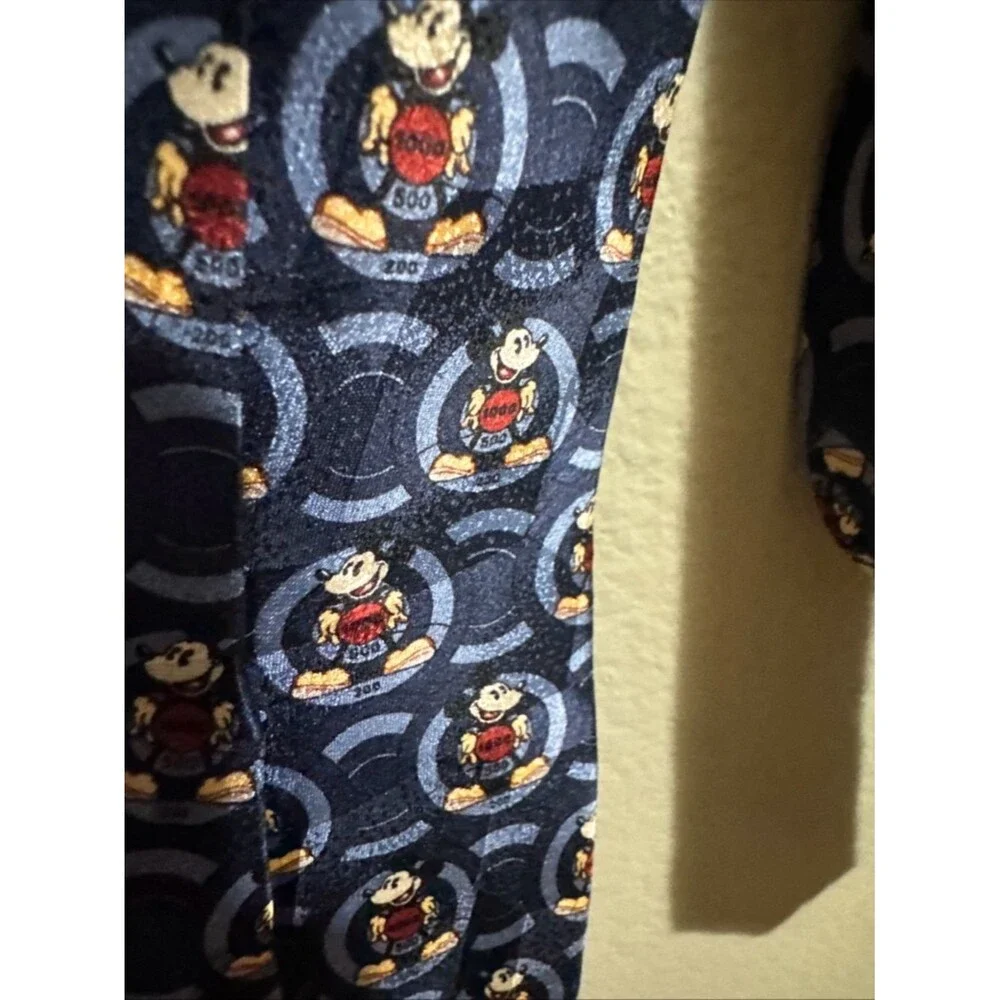 Mickey & Co Disney 100% Sillk Atlas Designs Mickey Mouse Tie
